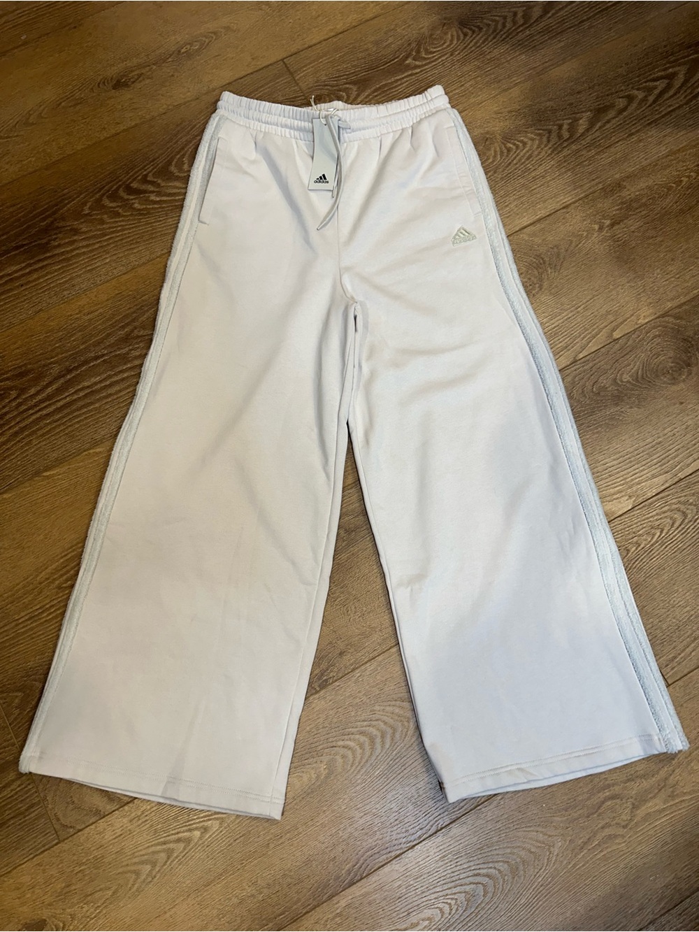 Adidas W COZE 3S sweatpants in a light beige (aluminum) color M